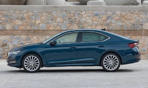 Автомобили лифтбеки в Тюмени